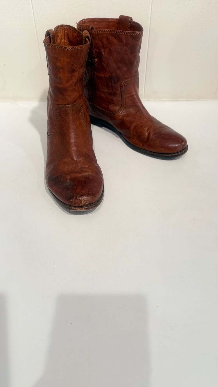 Frye Anna Shortie Size 8.5M Brown Leather Slouch Ankle Boots